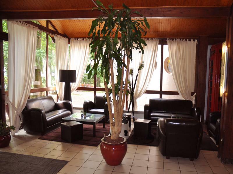 Enzo Hotels Diane - Logis Amneville Exterior photo